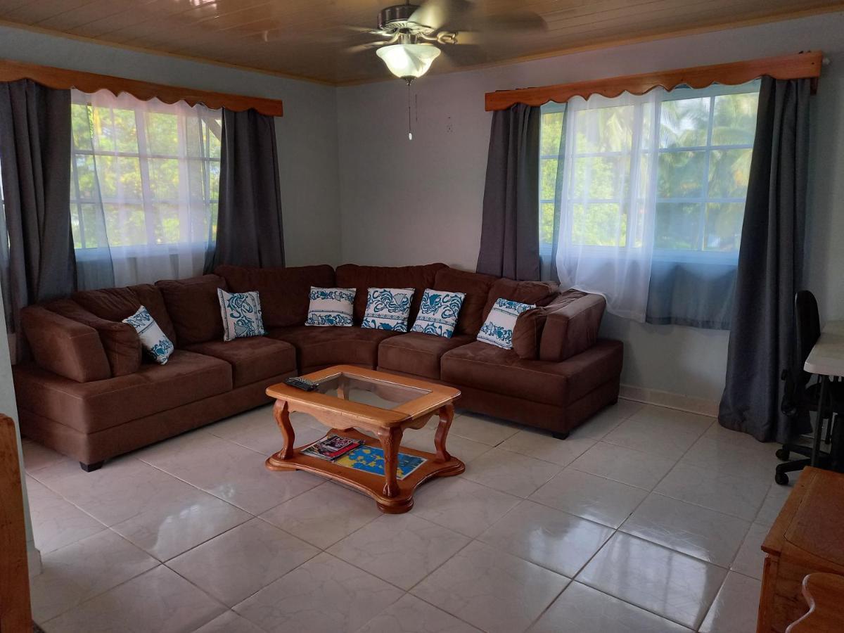Urania House Villa Bocas Town Exterior foto